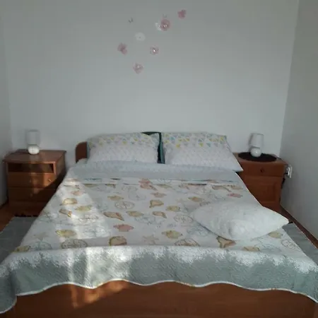Stella Apartament *